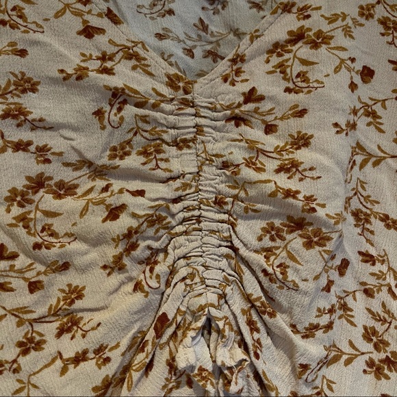 Blush floral cinch crop top boho - Picture 3 of 6